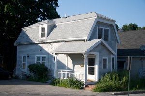 IMG_2258 Old cottages started appearing as we neared town