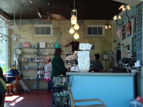 Savannah is a real food town.  I had shrimp and grits at "Uncle Bubbas" and two fine dinners at Sapphire Grill and    .  This is a photo of The Back in the Day Bakery, where Rob Walker normally gets the imported Mexican Coca Cola he favors, and wrote about a couple weeks back.   This photo is from the Little Pink Studio blog.