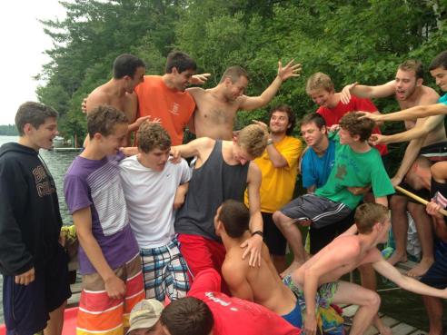 969572_2802580223782_364002533_n