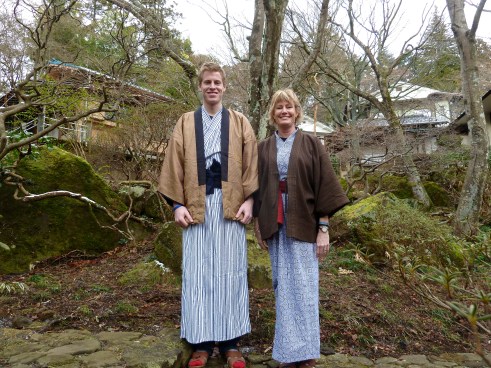 But beyond the food and baths, there are countless reasons I love ryokan.  It's fun to swan around all day an night in a "yukata."